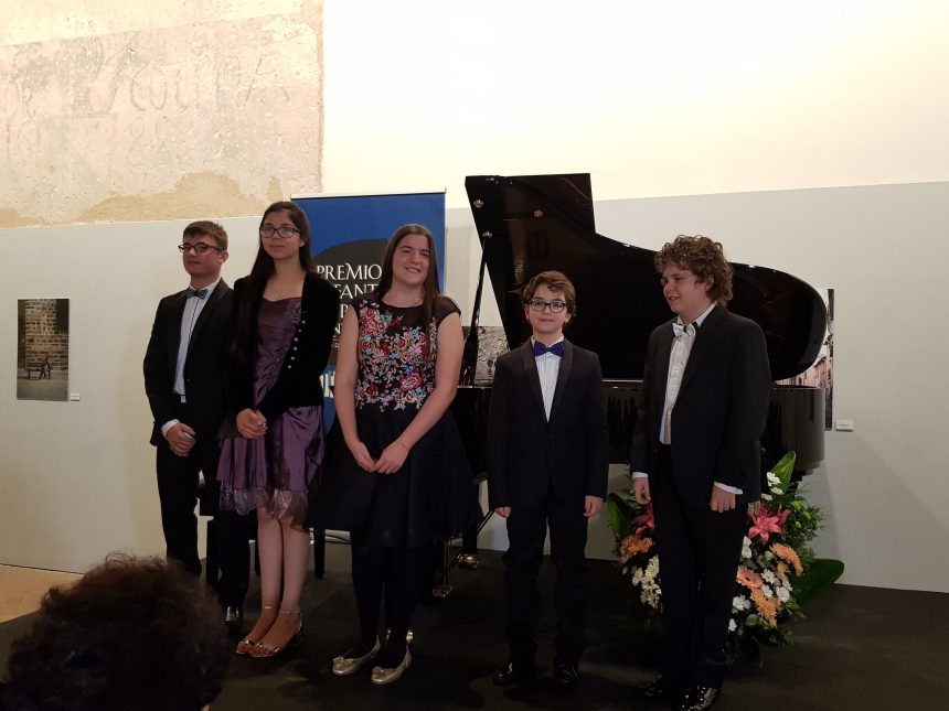 Los hermanos Aracil Almarcha, ganadores de sus respectivas categorías en el 23 Premio Infantil de Piano Santa Cecilia – Premio Hazen convocado por Fundación Don Juan de Borbón